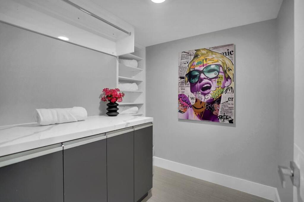 Cloud Nine! Direct Water Views Of Bay & Ocean! Apartment Miami